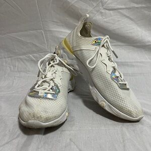 NIKE REACT ELEMENT 55 -ATHLETIC SHOE cn0147-100 WOMENS SIZE 8 US (pre worn)